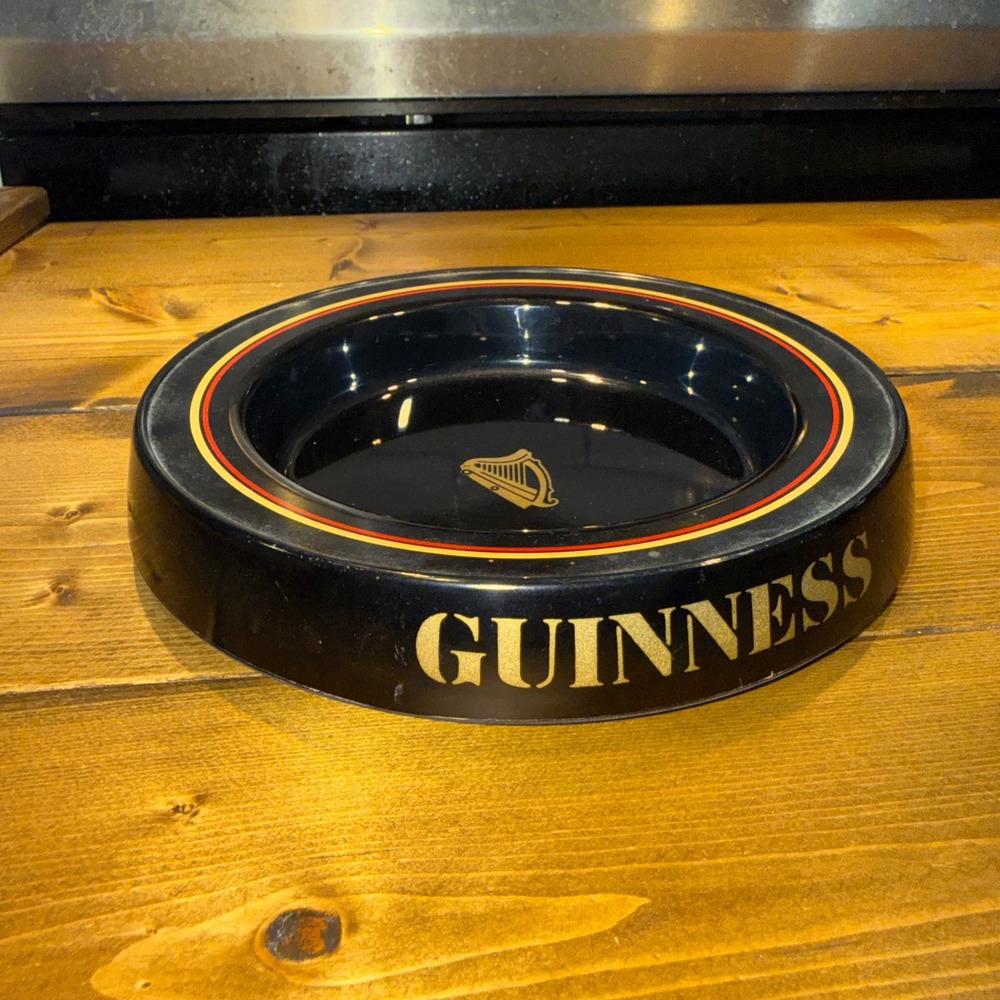 Vintage Guinness Pub Ashtray Praesidium England Black Melamine 1970s 80s Harp